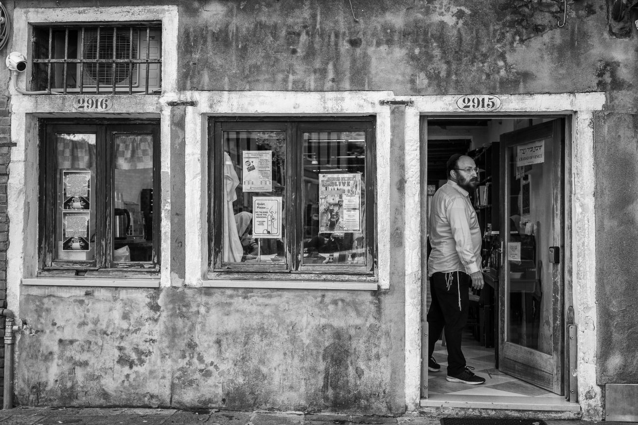 Venice Street Photography 23