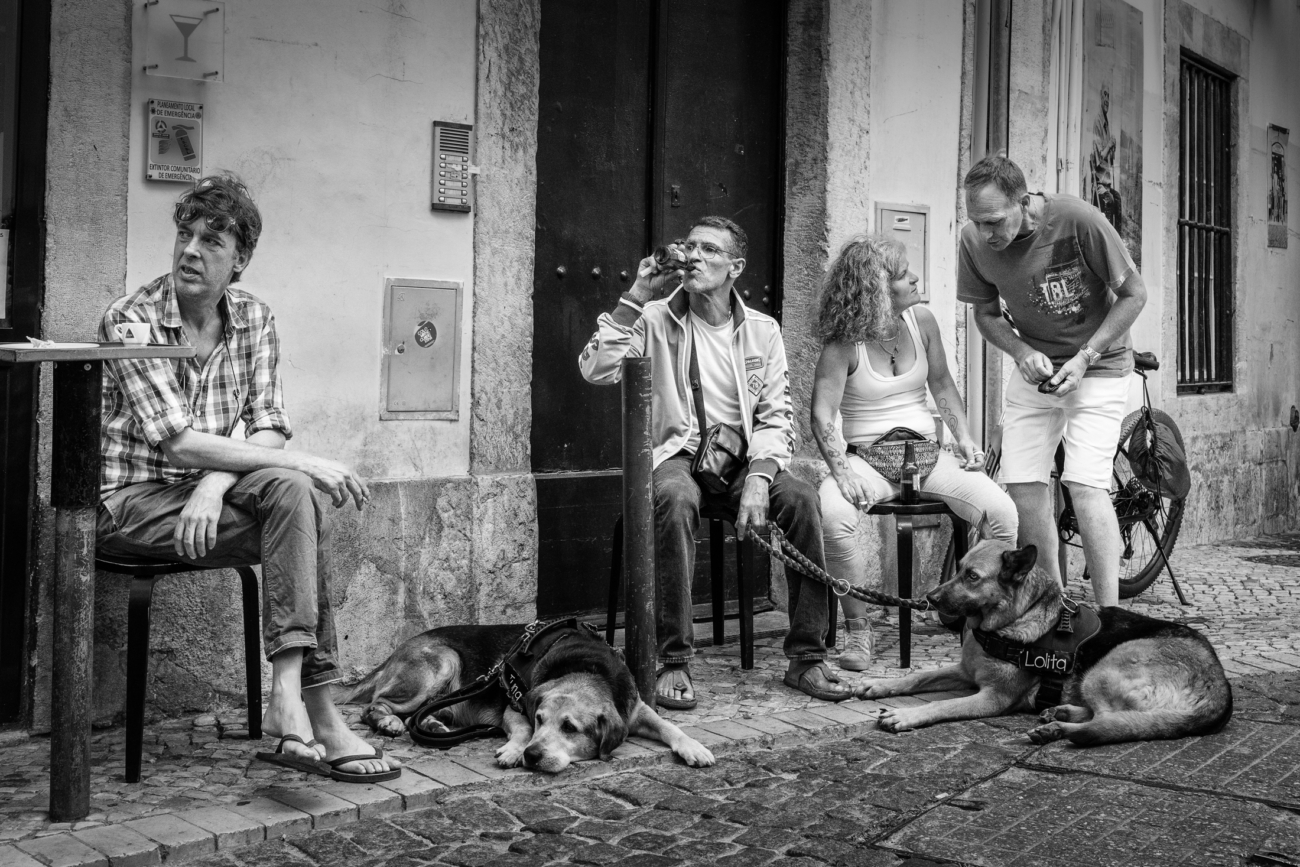 Lisbon street photography guide 8 Street life with locals in Lisbon